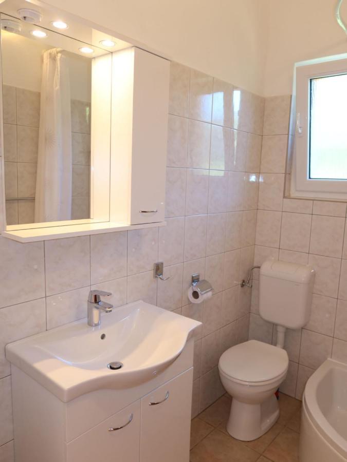 Holiday Home Ive By Interhome Petrcane Exteriör bild