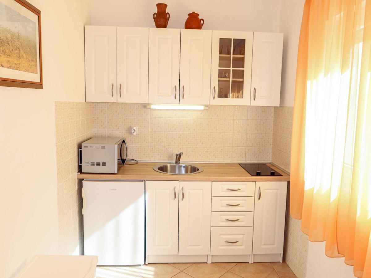 Holiday Home Ive By Interhome Petrcane Exteriör bild