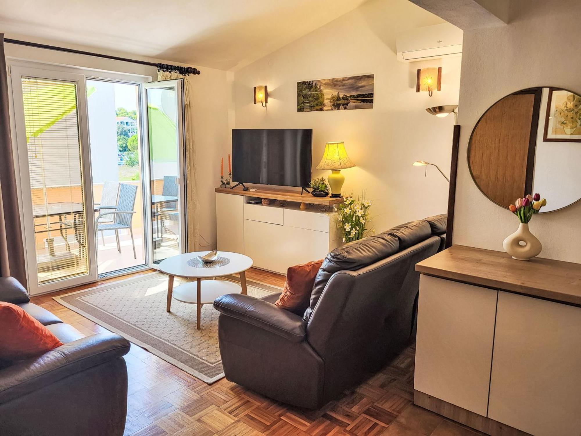 Holiday Home Ive By Interhome Petrcane Exteriör bild